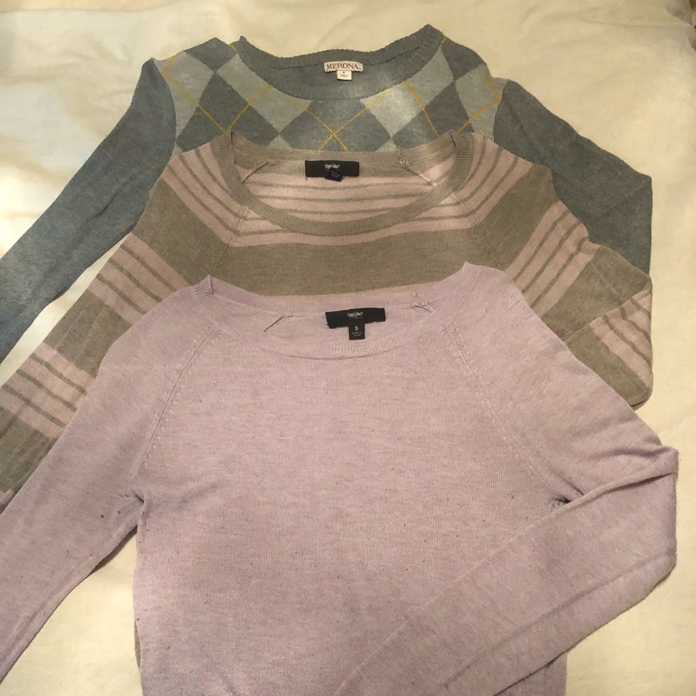 Light weight sweaters